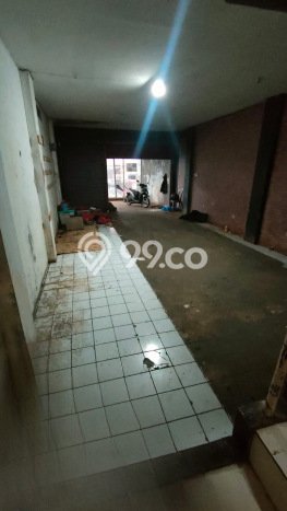LOKASI TERBAIK! Ruko di Antapani, Luas 200m², Akses Utama LOKASI TERBAIK! Ruko di Antapani, Luas 200m², Akses Utama