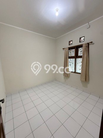 Disewakan Cepat Rumah Kondisi Bagus di Kawasan Antapani, Bandung Disewakan Cepat Rumah Kondisi Bagus di Kawasan Antapani, Bandung