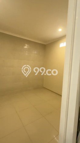 Rumah Elit LB 250m2 Siap Huni Desain Elegan di Singgasana, Bandung Rumah Elit LB 250m2 Siap Huni Desain Elegan di Singgasana, Bandung