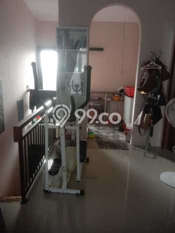Rumah Modern 3 KT di Sariwangi Bandung Semi Furnished Rumah Modern 3 KT di Sariwangi Bandung Semi Furnished