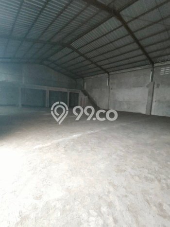Unit Gudang Disewa Lokasi Kutawaringin, Bandung Spesifikasi Luas Bangunan 350m2 Unit Gudang Disewa Lokasi Kutawaringin, Bandung Spesifikasi Luas Bangunan 350m2