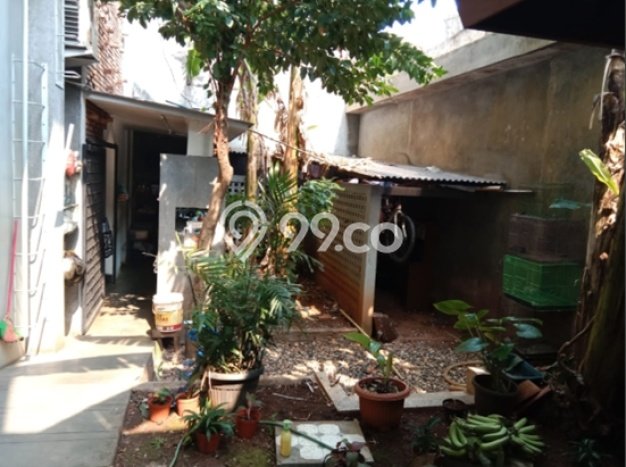 Dijual Kost di Kawasan Kebayoran Lama, Jakarta Selatan, Spesifikasi 8 KT, 8 KM, 500m2 Dijual Kost di Kawasan Kebayoran Lama, Jakarta Selatan, Spesifikasi 8 KT, 8 KM, 500m2