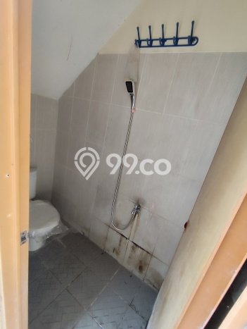 Rumah Bagus Siap Huni Di Jatinegara Luas 500m2 Lokasi Strategis Rumah Bagus Siap Huni Di Jatinegara Luas 500m2 Lokasi Strategis