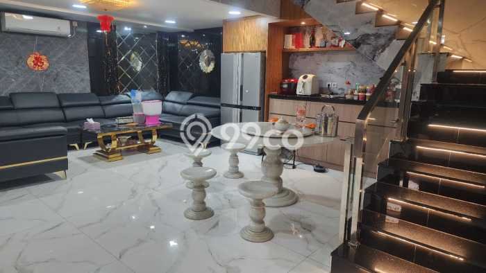 Ready to Use! Luxury House LT 200m2 Desain Modern di Sunter Ready to Use! Luxury House LT 200m2 Desain Modern di Sunter