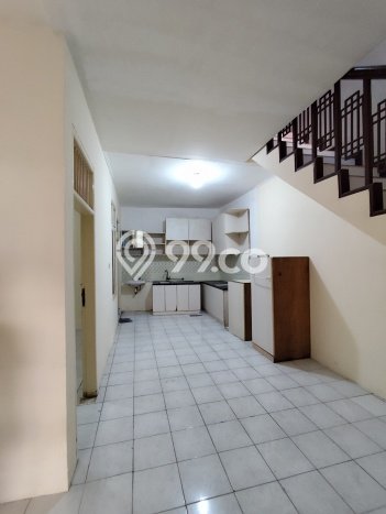 Rumah sewa siap pakai 4 Kamar Tidur di Sunter, Jakarta Utara Rumah sewa siap pakai 4 Kamar Tidur di Sunter, Jakarta Utara