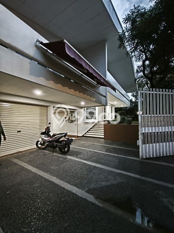Hunian Modern Disewakan 4 Kamar di Kebayoran Baru Bisa Nego Hunian Modern Disewakan 4 Kamar di Kebayoran Baru Bisa Nego