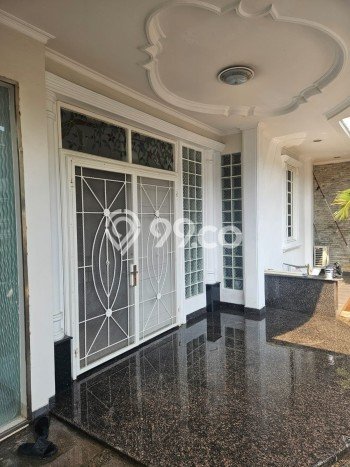 Lokasi strategis! Rumah siap pakai disewakan di Kelapa Gading LB 330m2 Lokasi strategis! Rumah siap pakai disewakan di Kelapa Gading LB 330m2
