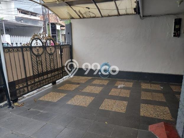 Hunian Eksklusif Siap Huni LT 308m2 di Tebet, Jakarta Selatan Hunian Eksklusif Siap Huni LT 308m2 di Tebet, Jakarta Selatan