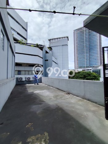 LOKASI STRATEGIS! Ruko di Pasar Baru, Luas 216m², Pusat Bisnis, Mainroad LOKASI STRATEGIS! Ruko di Pasar Baru, Luas 216m², Pusat Bisnis, Mainroad