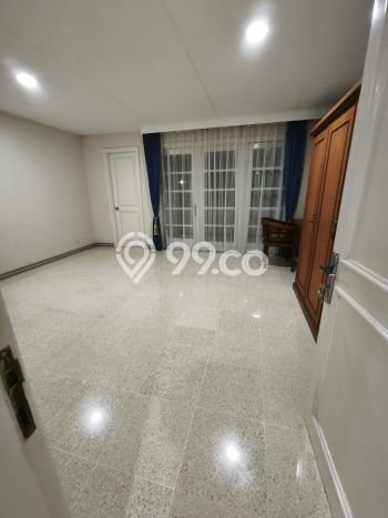Hunian Modern Disewakan 4 Kamar di Kebayoran Baru Bisa Nego Hunian Modern Disewakan 4 Kamar di Kebayoran Baru Bisa Nego