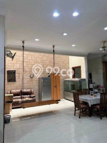 Disewakan! Rumah 5 Kamar Tidur &
5 Kamar Mandi di Sunter, Jakarta Utara Disewakan! Rumah 5 Kamar Tidur &
5 Kamar Mandi di Sunter, Jakarta Utara
