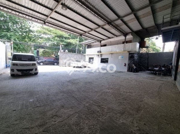 Unit Gudang Disewakan di Kalideres di Area Ramai & Strategis Unit Gudang Disewakan di Kalideres di Area Ramai & Strategis