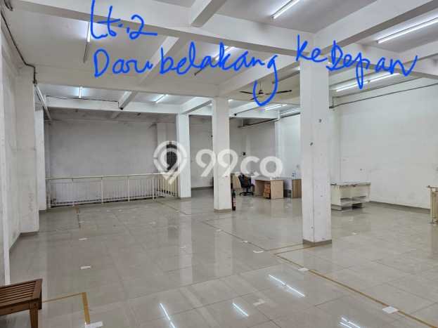 Ruko untuk Disewa di Pusat Jakarta Barat Luas Bangunan 500m2 Ruko untuk Disewa di Pusat Jakarta Barat Luas Bangunan 500m2