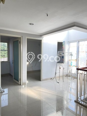 Rumah Luas Asri 5 KT Siap Pakai di Gading Serpong Tangerang Rumah Luas Asri 5 KT Siap Pakai di Gading Serpong Tangerang
