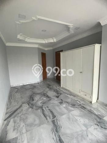 Disewakan! Rumah 7 Kamar Tidur &
6 Kamar Mandi di Sunter, Jakarta Utara Disewakan! Rumah 7 Kamar Tidur &
6 Kamar Mandi di Sunter, Jakarta Utara