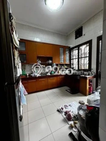 Rumah Asri di Sunter, 6 KT, Area Strategis, Luas 327m2m² LB 390m2m² Rumah Asri di Sunter, 6 KT, Area Strategis, Luas 327m2m² LB 390m2m²