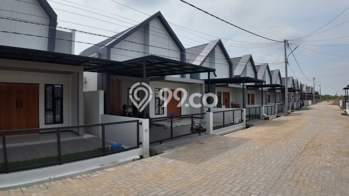 Dijual Hunian Rumah Terawat 2 Kamar di Kubu, Pontianak Dijual Hunian Rumah Terawat 2 Kamar di Kubu, Pontianak