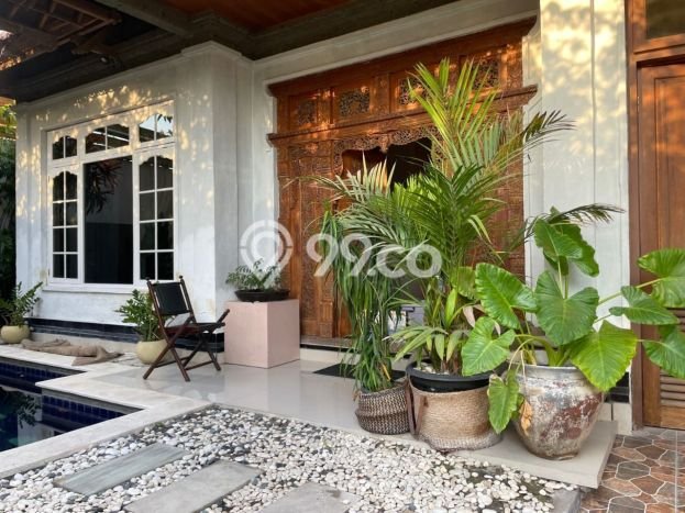 KESEMPATAN TERBAIK! Bisa KPR Rumah Modern lokasi , Badung, LT 300m2m² Bangunan 250m2m² KESEMPATAN TERBAIK! Bisa KPR Rumah Modern lokasi , Badung, LT 300m2m² Bangunan 250m2m²