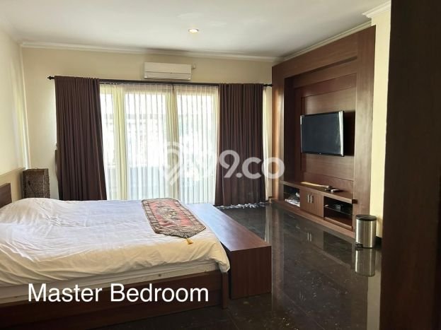 Rumah Berkualitas area , Gianyar, LT 1000m2m² Bangunan 468m2m² - BISA KPR! Rumah Berkualitas area , Gianyar, LT 1000m2m² Bangunan 468m2m² - BISA KPR!