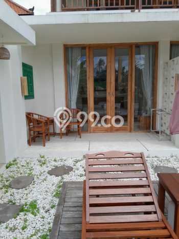 HOT LISTING! Rumah Nyaman di , Luas 645m2m² LB 400m2m² HOT LISTING! Rumah Nyaman di , Luas 645m2m² LB 400m2m²