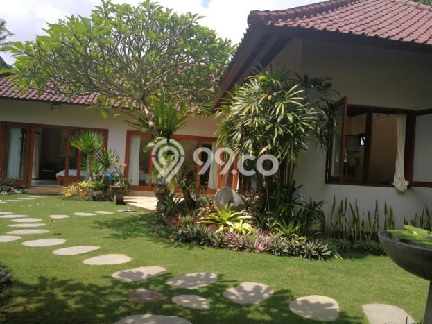 PROMO SPESIAL! Rumah Siap Huni di , Gianyar, LT 500m2m² LB 300m2m² PROMO SPESIAL! Rumah Siap Huni di , Gianyar, LT 500m2m² LB 300m2m²