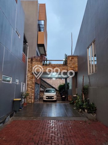 Rumah Mewah LB 250m2 Siap Huni Desain Elegan di Ciganjur, Jakarta Selatan Rumah Mewah LB 250m2 Siap Huni Desain Elegan di Ciganjur, Jakarta Selatan