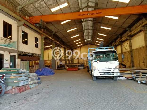 Gudang Kawasan Margomulyo, Luas 1500m2m², Kawasan Strategis, Siap Operasi Gudang Kawasan Margomulyo, Luas 1500m2m², Kawasan Strategis, Siap Operasi