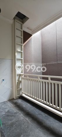 Rumah Luas Asri 3 KT Siap Pakai di Manukan Surabaya Rumah Luas Asri 3 KT Siap Pakai di Manukan Surabaya