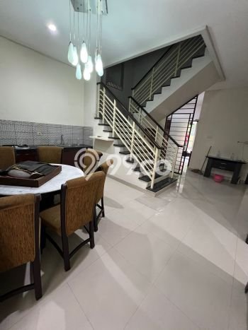 Rumah Elit Modern Siap Huni di Citraland Surabaya Rumah Elit Modern Siap Huni di Citraland Surabaya