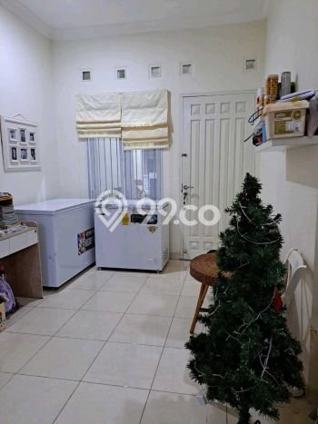 Rumah Nyaman dengan Luas Tanah 152m2m² dan Luas Bangunan 152m2m² di Kawasan Rungkut, Surabaya Rumah Nyaman dengan Luas Tanah 152m2m² dan Luas Bangunan 152m2m² di Kawasan Rungkut, Surabaya