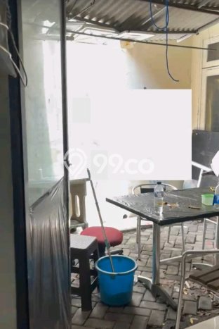 AREA KOMERSIAL! Ruko For Rent Kawasan Rungkut, Luas 300m2m², Akses Strategis, Ready Bisnis AREA KOMERSIAL! Ruko For Rent Kawasan Rungkut, Luas 300m2m², Akses Strategis, Ready Bisnis
