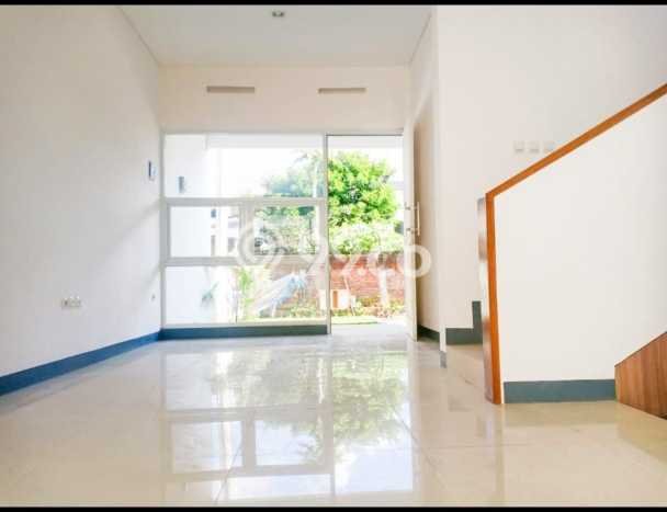 Dijual Cepat Rumah Bagus Siap Huni LB 110m2 di Arcamanik, Bandung Dijual Cepat Rumah Bagus Siap Huni LB 110m2 di Arcamanik, Bandung