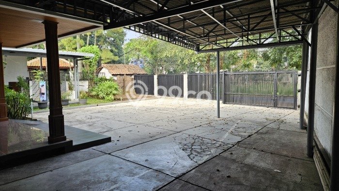 Disewakan Komersial komersial di Cibeunying Kidul luas bangunan 435m2 Disewakan Komersial komersial di Cibeunying Kidul luas bangunan 435m2
