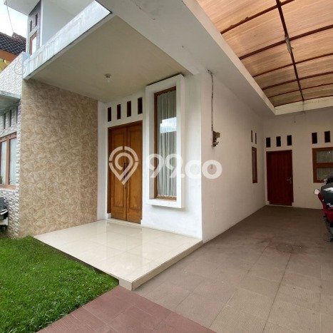 Rumah sewa siap huni 4 Kamar Tidur di Soekarno Hatta, Bandung Rumah sewa siap huni 4 Kamar Tidur di Soekarno Hatta, Bandung