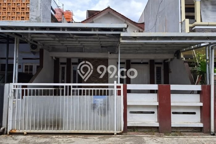 Dijual Rumah 4 Kamar Lokasi Ideal Bagus dan Strategis di Antapani Dijual Rumah 4 Kamar Lokasi Ideal Bagus dan Strategis di Antapani