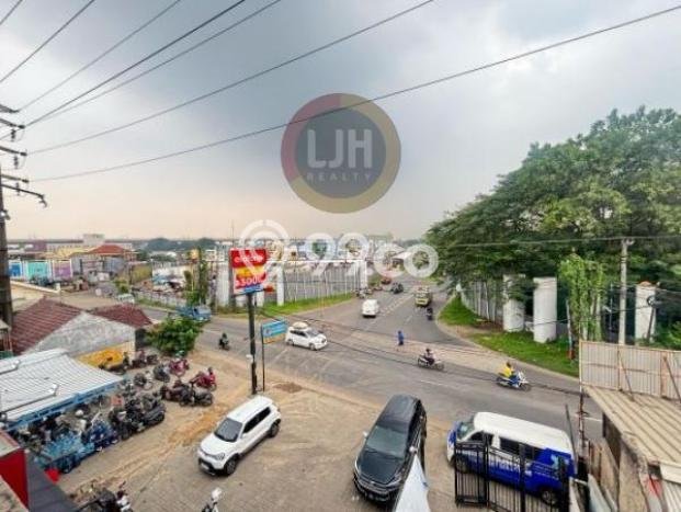Ruko Dijual di Bekasi LT 95m2 & LB 207m2 Lokasi Terbaik! Ruko Dijual di Bekasi LT 95m2 & LB 207m2 Lokasi Terbaik!