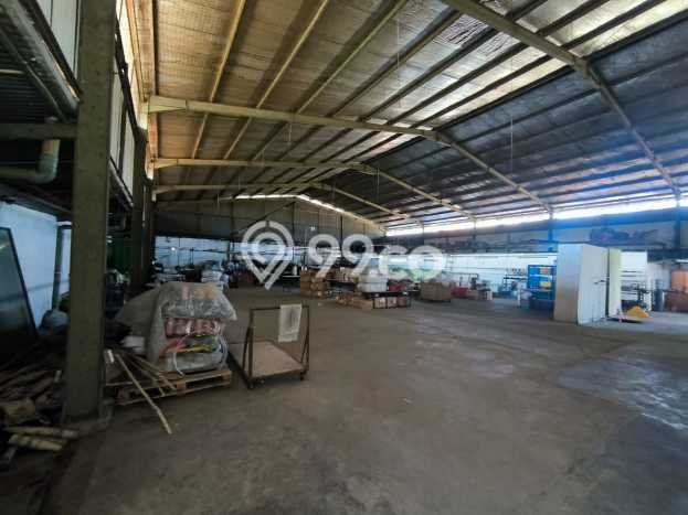 Lokasi Strategis! Dijual Gudang Bisnis di Katapang, Bandung Kondisi Baik Lokasi Strategis! Dijual Gudang Bisnis di Katapang, Bandung Kondisi Baik