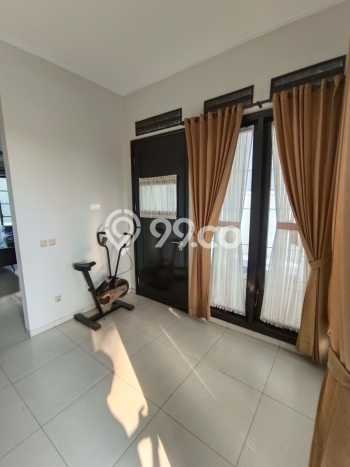 Disewakan! Rumah 4 Kamar Tidur &
4 Kamar Mandi di Kota Baru Parahyangan, Bandung Disewakan! Rumah 4 Kamar Tidur &
4 Kamar Mandi di Kota Baru Parahyangan, Bandung
