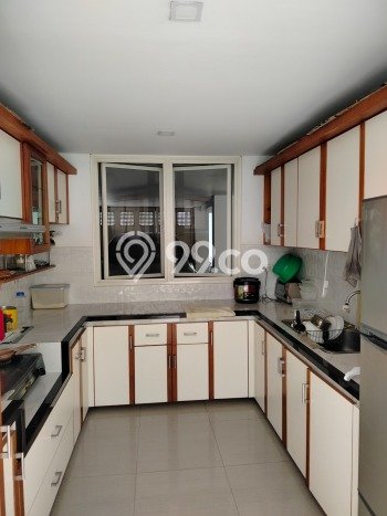 Rumah Mewah LB 519m2 Siap Huni Desain Elegan di Mekar Wangi, Bandung Rumah Mewah LB 519m2 Siap Huni Desain Elegan di Mekar Wangi, Bandung