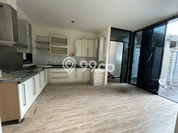 Ready to Use! Luxury House LT 788m2 Desain Elegan di Jatikarya Ready to Use! Luxury House LT 788m2 Desain Elegan di Jatikarya