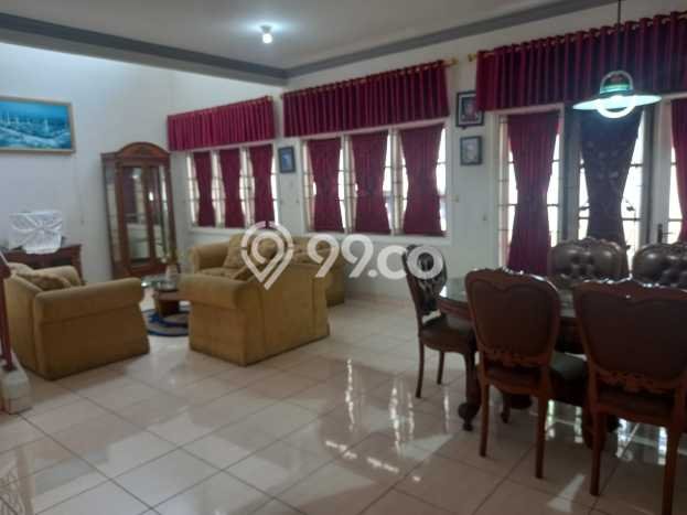 Ready to Use! Luxury House LT 300m2 Desain Elegan di Kota Wisata Ready to Use! Luxury House LT 300m2 Desain Elegan di Kota Wisata