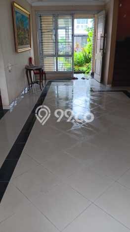 Ready to Use! Luxury House LT 212m2 Desain Modern di Kota Wisata Ready to Use! Luxury House LT 212m2 Desain Modern di Kota Wisata