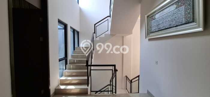 Jual Rumah Luas Elegan Dengan View Cantik di Kota Wisata, Bogor Jual Rumah Luas Elegan Dengan View Cantik di Kota Wisata, Bogor