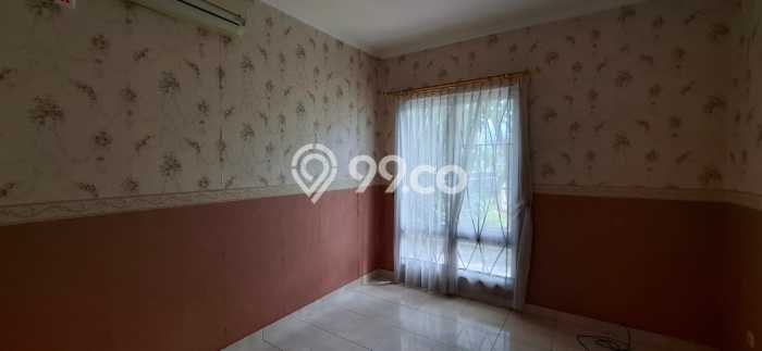 For Sale! Luxury House LT 220m2 Desain Modern di Kota Wisata For Sale! Luxury House LT 220m2 Desain Modern di Kota Wisata