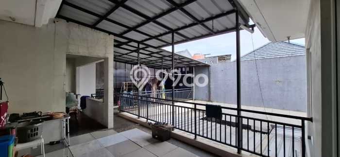 Rumah Mewah LB 250m2 Siap Huni Desain Elegan di Kota Wisata, Bogor Rumah Mewah LB 250m2 Siap Huni Desain Elegan di Kota Wisata, Bogor
