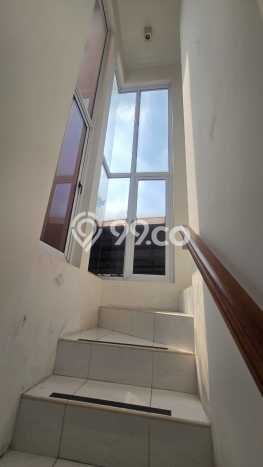 Rumah Luxury Modern Tanpa Renovasi di Kota Wisata Bogor Rumah Luxury Modern Tanpa Renovasi di Kota Wisata Bogor