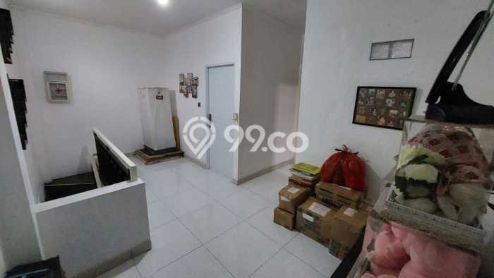 Hunian Nyaman Asri 3 KT Siap Pakai di Graha Raya Tangerang Selatan Hunian Nyaman Asri 3 KT Siap Pakai di Graha Raya Tangerang Selatan