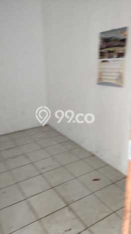 Peluang Investasi! Kost Dijual di Cibinong, Bogor, 18 KT, 10 KM, Luas 210m2 Peluang Investasi! Kost Dijual di Cibinong, Bogor, 18 KT, 10 KM, Luas 210m2