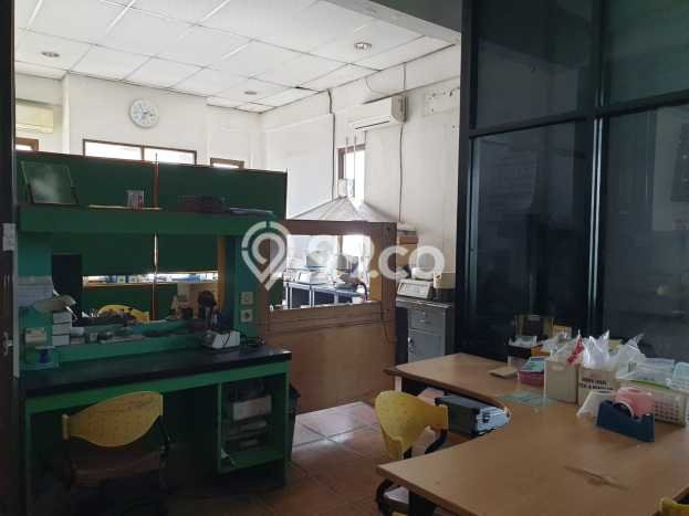 Ruko Bagus Dijual LB 280m2 Lokasi Strategis Tangerang Selatan Area Cocok untuk Bisnis Ruko Bagus Dijual LB 280m2 Lokasi Strategis Tangerang Selatan Area Cocok untuk Bisnis