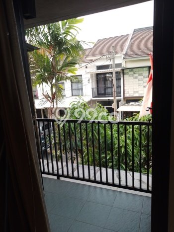 Rumah Luas Asri 2 KT Siap Pakai di Bintaro Tangerang Selatan Rumah Luas Asri 2 KT Siap Pakai di Bintaro Tangerang Selatan